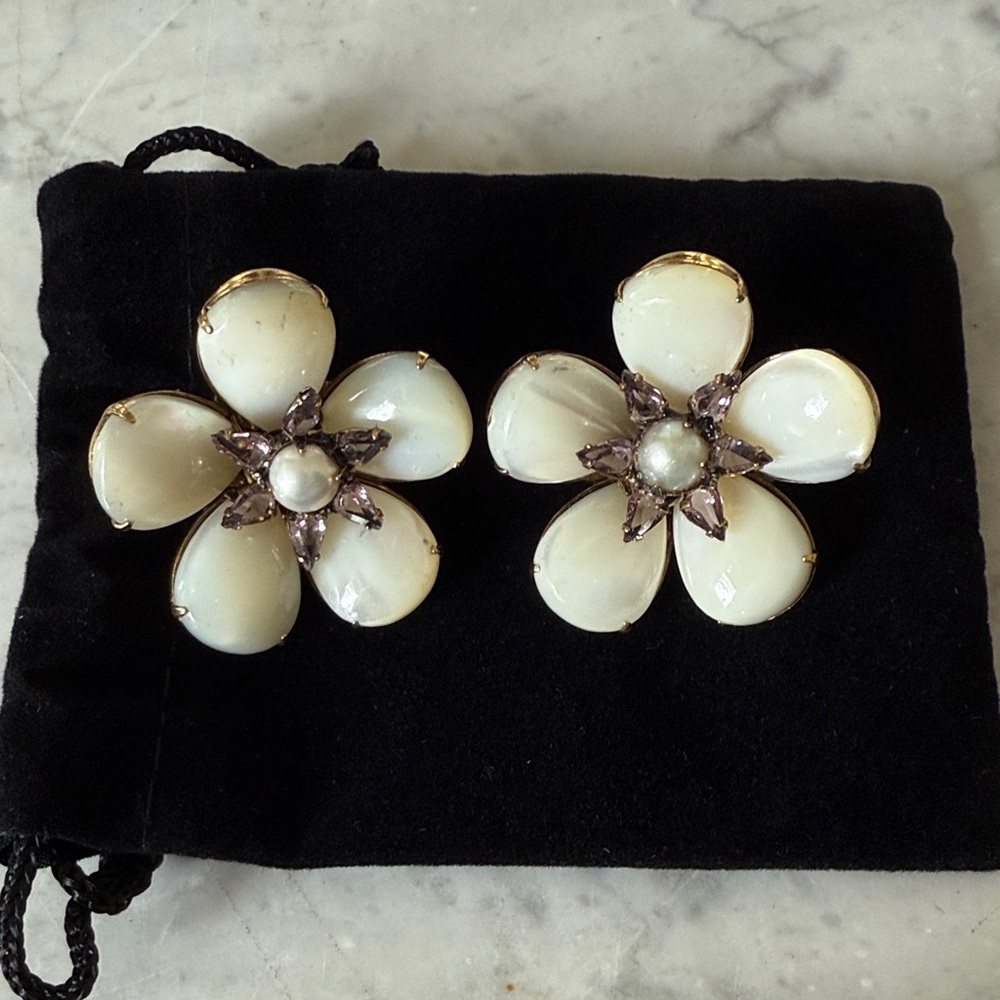 Iradj Moini Elegant Floral Pearl Ear Clips